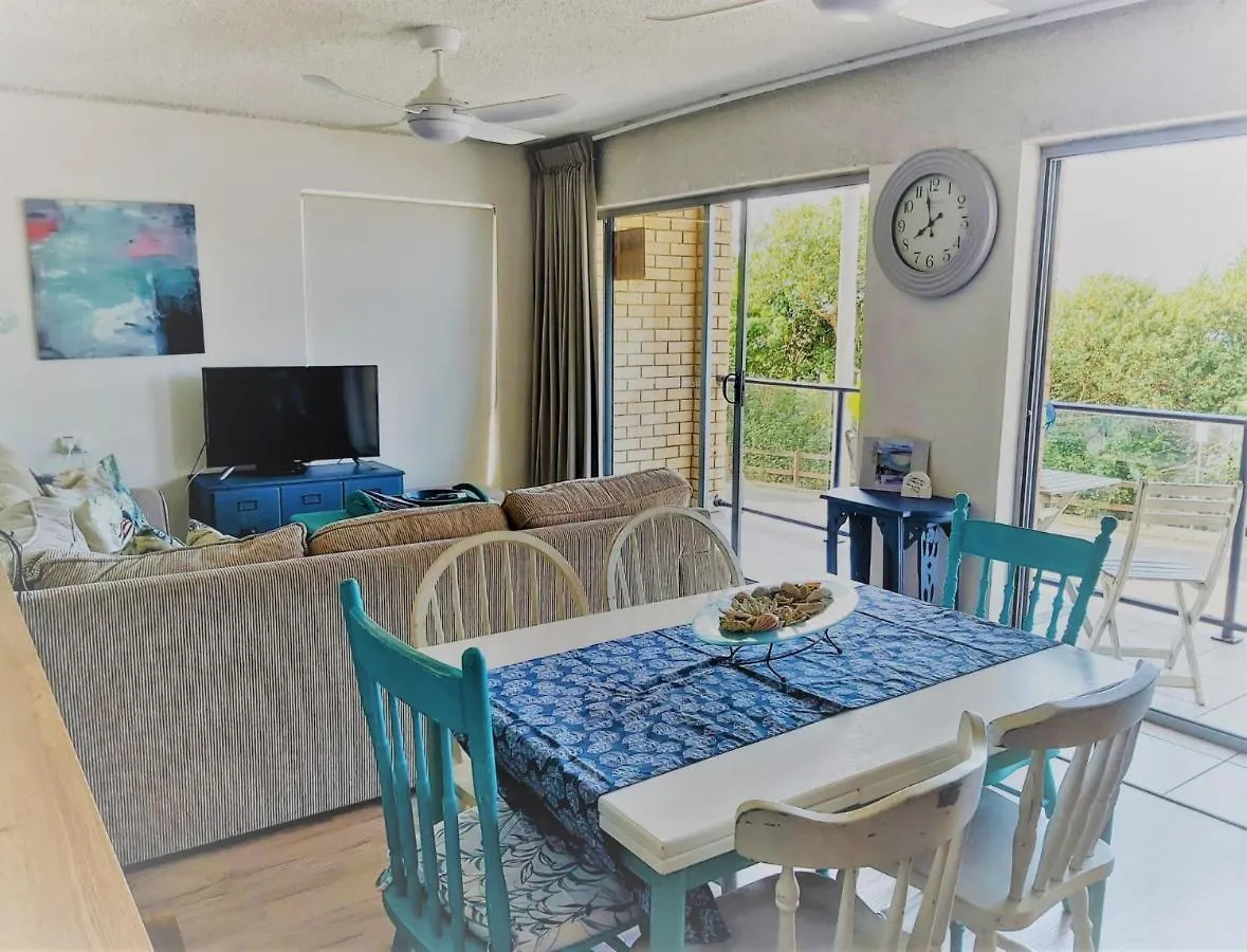 Moondara Unit 2 21 Bulcock Beach Esplanade Bulcock Beach Caloundra