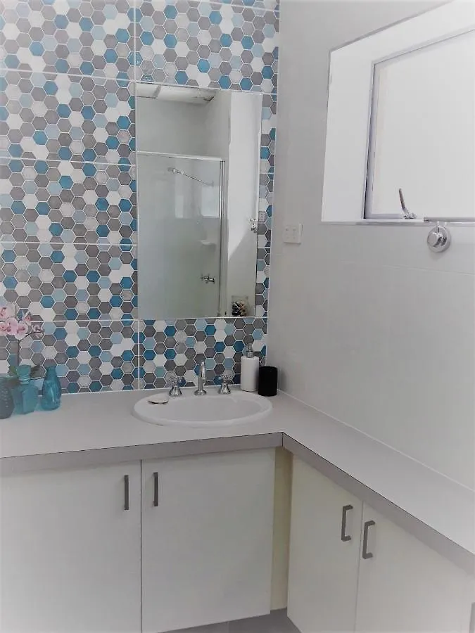Moondara Unit 2 21 Bulcock Beach Esplanade Bulcock Beach Caloundra